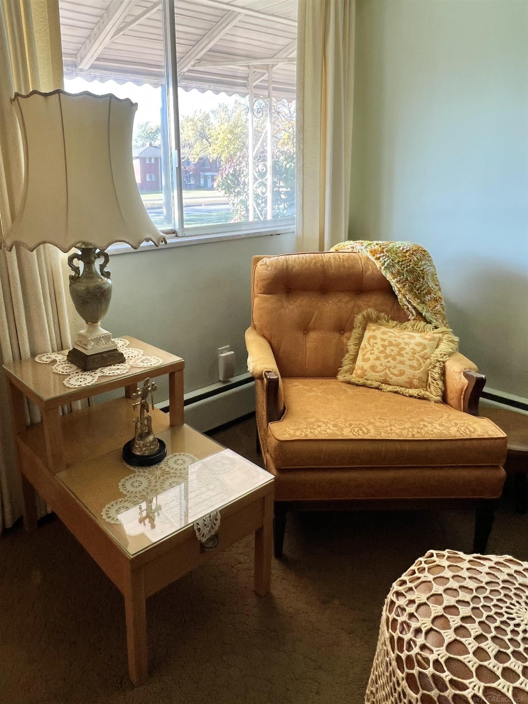 23016 Kelly Road, Unit 7 Eastpointe, MI 48021 - Photo 5 of 34 50094555-4.JPG