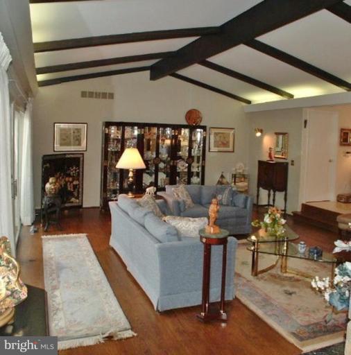 7 Rises Court Lutherville-Timonium, MD 21093 - Photo 2 of 29 Living Room #2