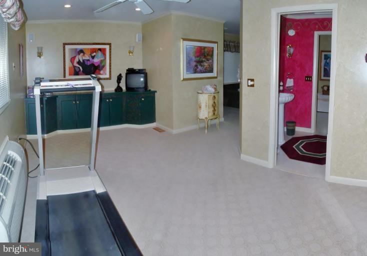 7 Rises Court Lutherville-Timonium, MD 21093 - Photo 14 of 29 Sitting Room