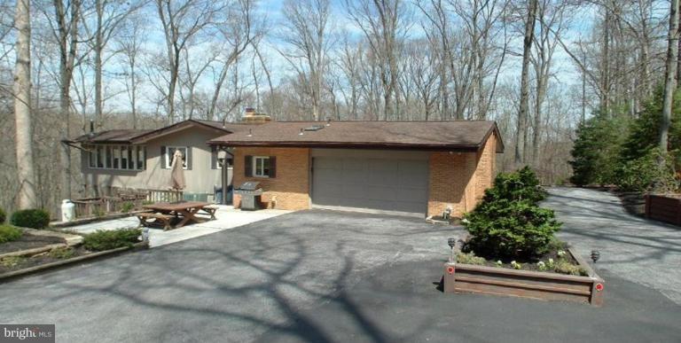 7 Rises Court Lutherville-Timonium, MD 21093 - Photo 22 of 29 Exterior (Rear)