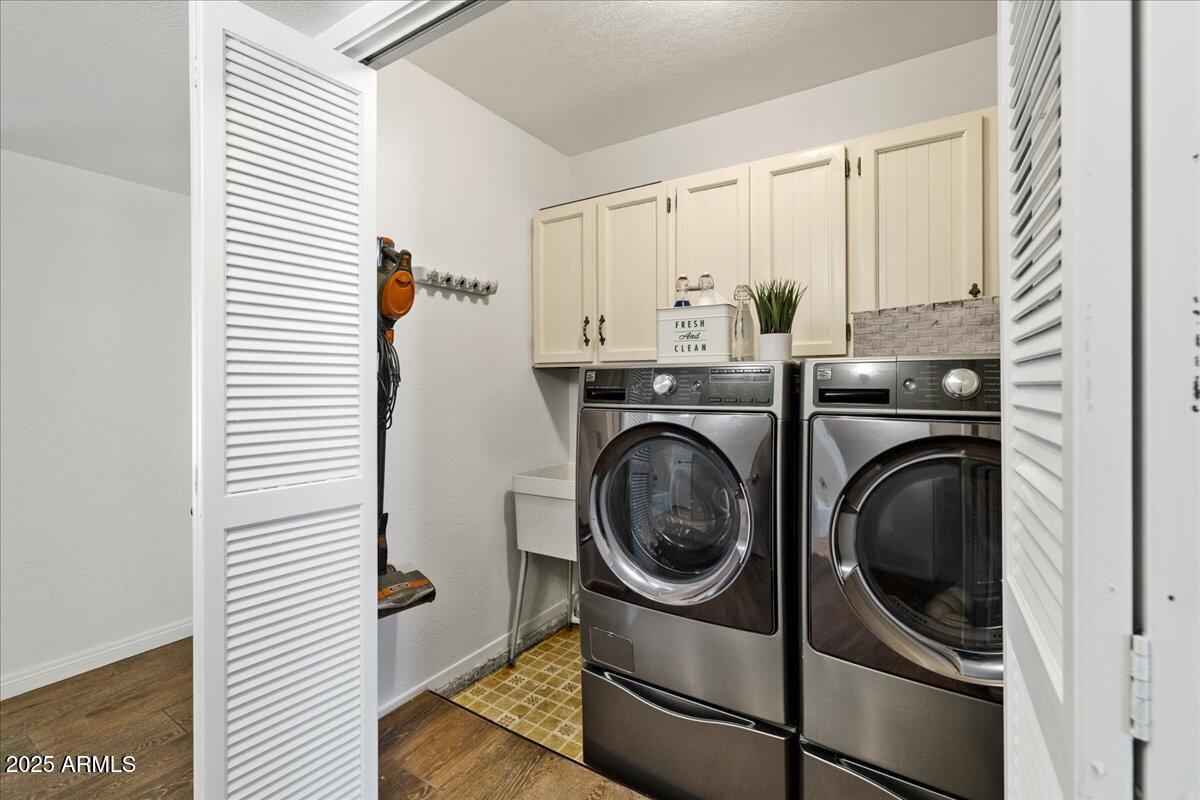 90 Doodlebug Road Sedona, AZ 86336 - Photo 33 of 50 33-Laundry Area