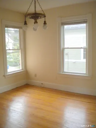 $2,450 | 118 Lawrence Street, Unit 2, New Haven, CT 06511