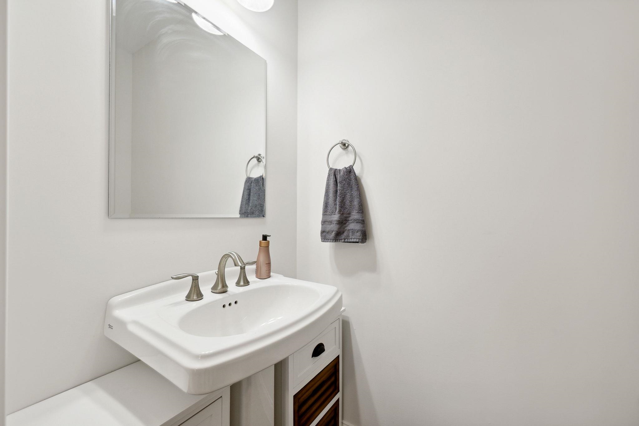 394 Zephyr Road Williston, VT 05495 - Photo 18 of 52