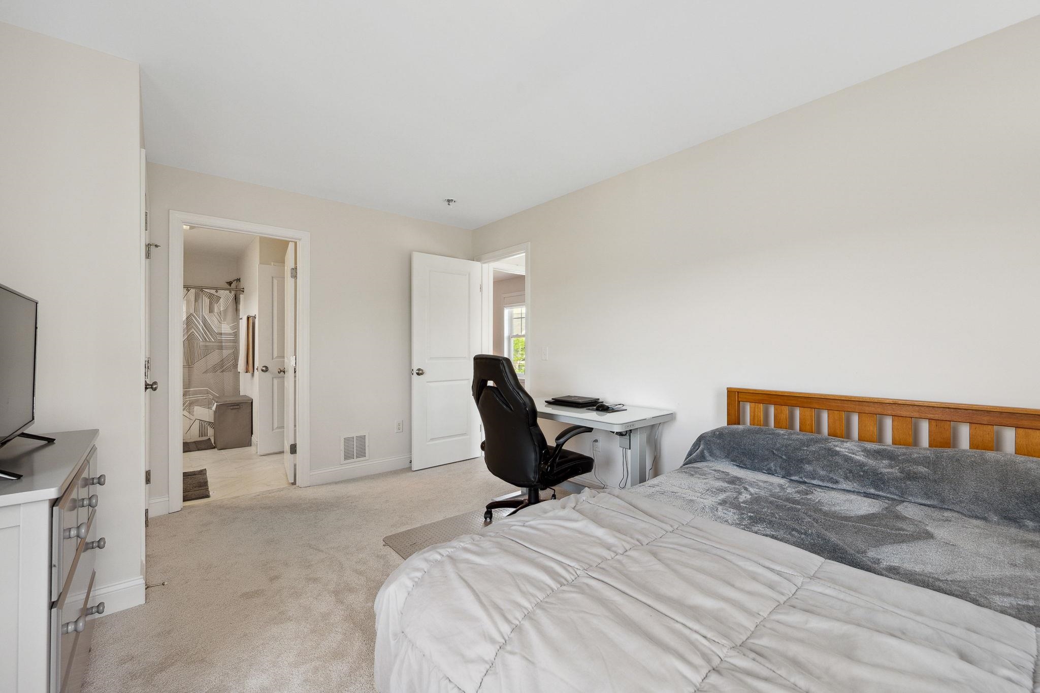 394 Zephyr Road Williston, VT 05495 - Photo 29 of 52