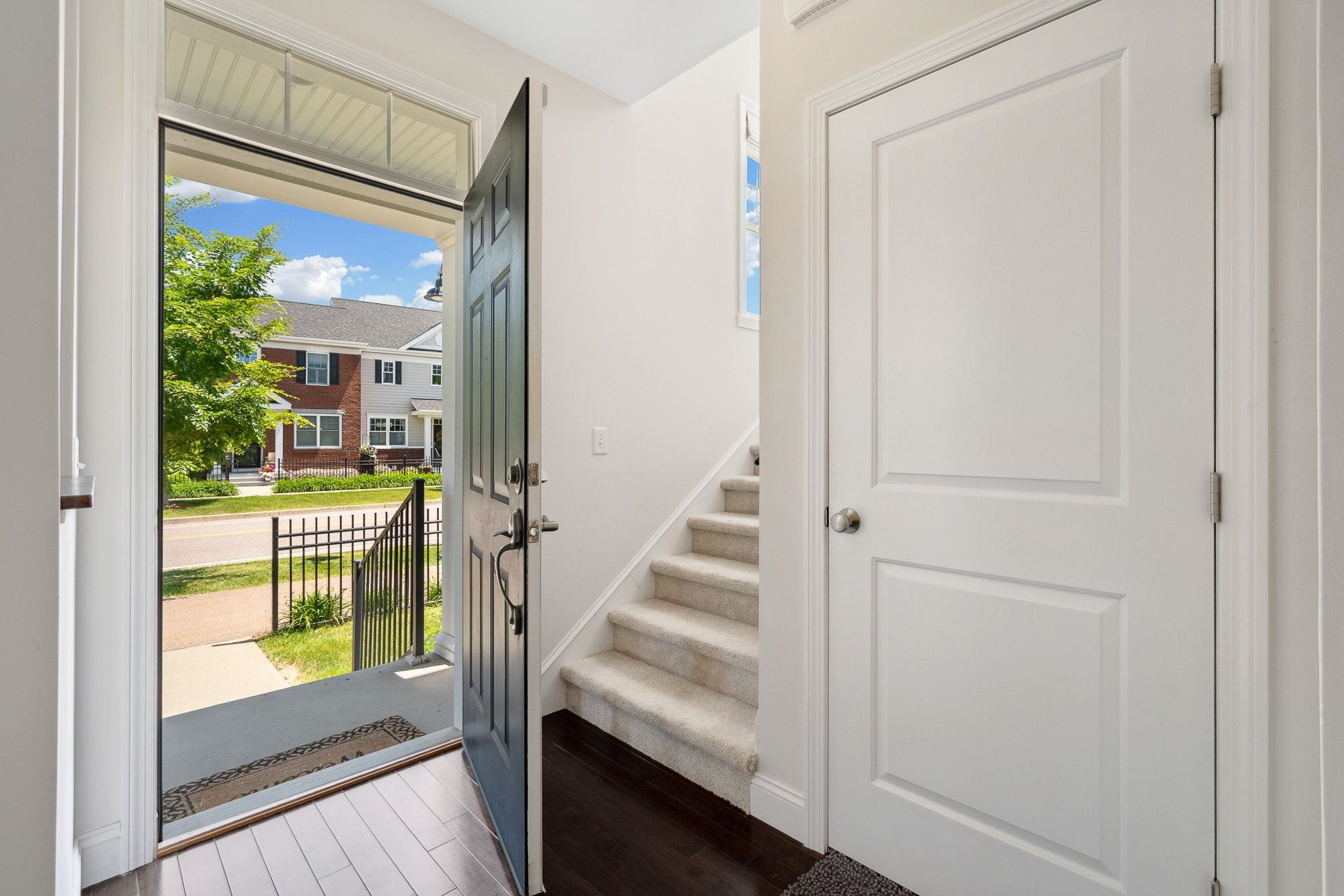 394 Zephyr Road Williston, VT 05495 - Photo 3 of 52