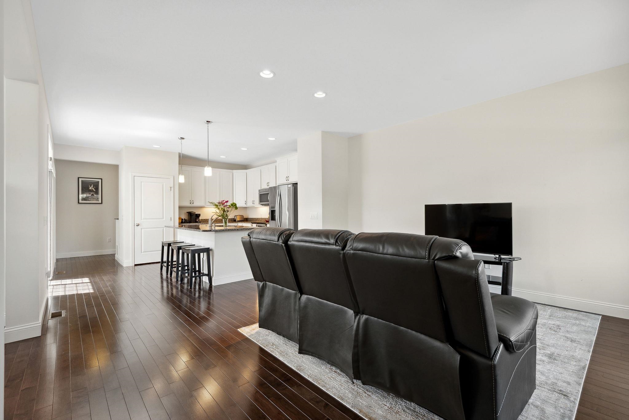 394 Zephyr Road Williston, VT 05495 - Photo 4 of 52