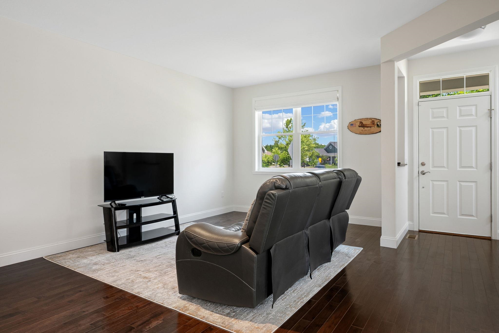 394 Zephyr Road Williston, VT 05495 - Photo 5 of 52