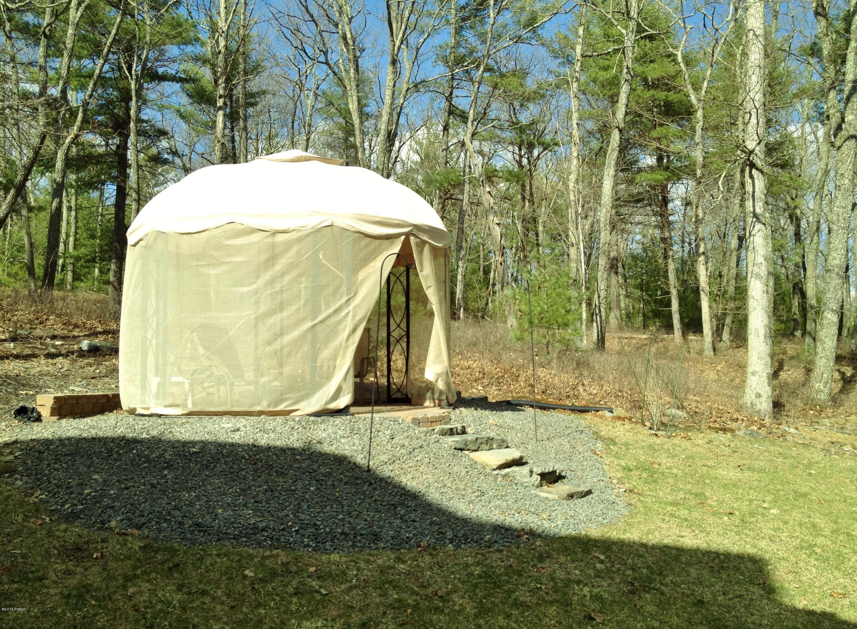 202 Oak Ridge Drive Milford, PA 18337 - Photo 38 of 58