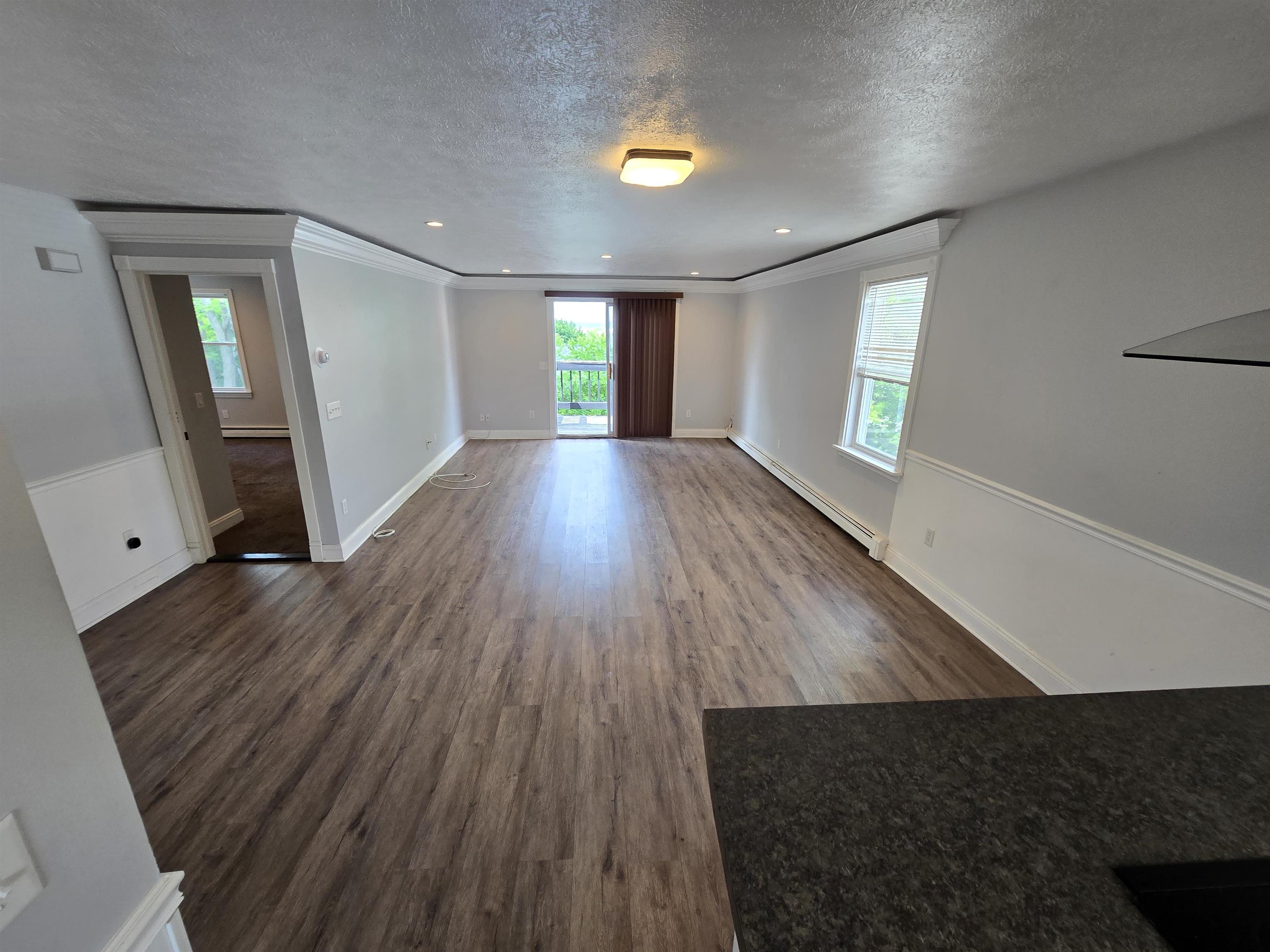 25 West Rosedale Avenue Manchester, NH 03103 - Photo 5 of 15
