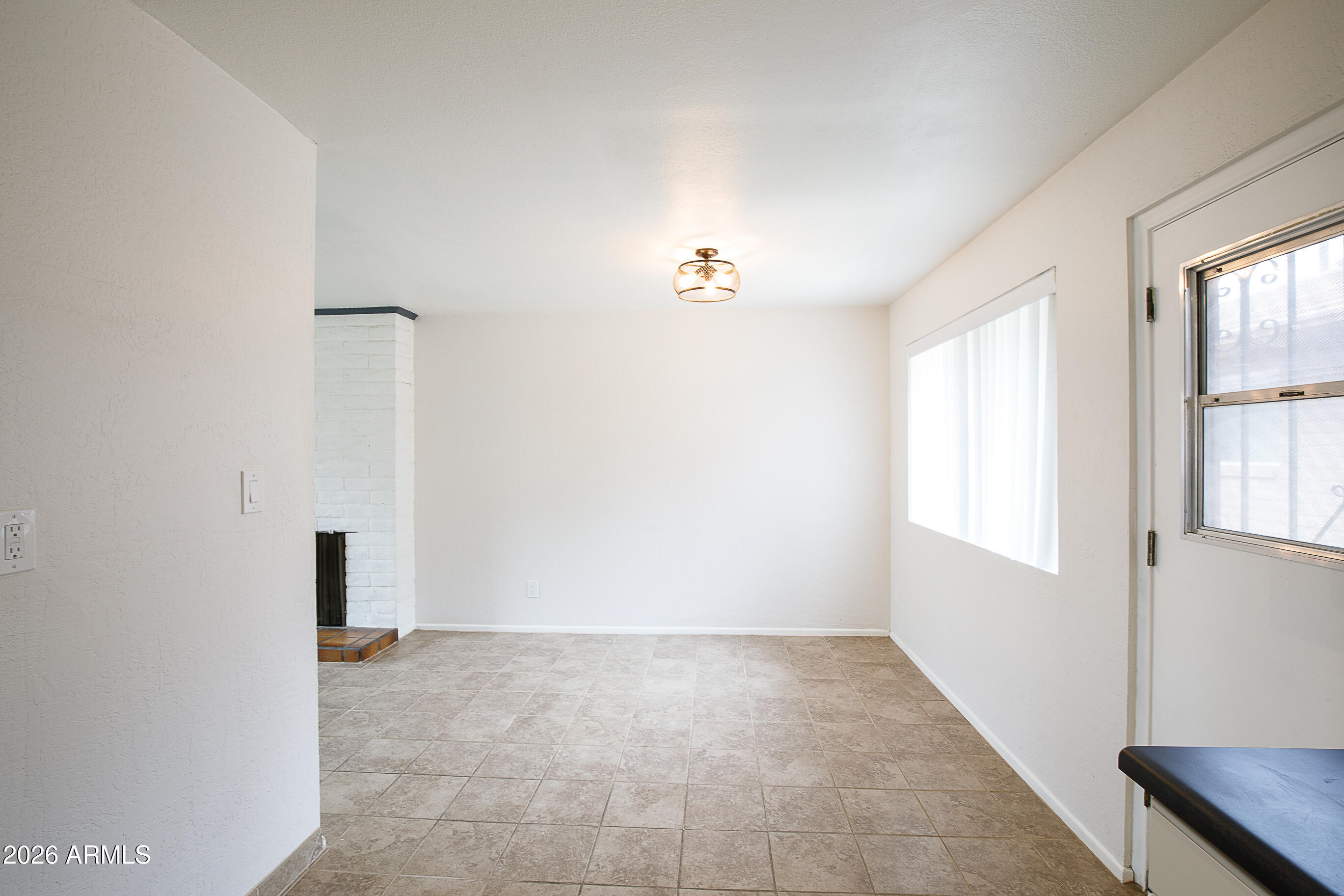 2725 South Rural Road, Unit 14 Tempe, AZ 85282 - Photo 11 of 20 2725 S Rural Rd Unit 14-11