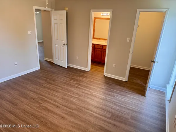 $1,595 | 1696 Cherry Creek Drive, Southaven, MS 38671