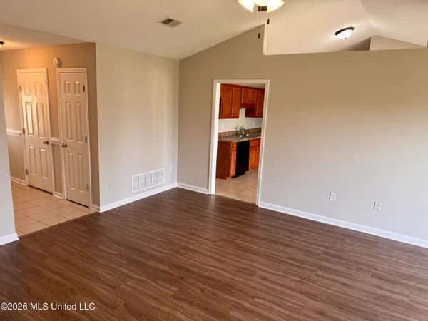 $1,595 | 1696 Cherry Creek Drive, Southaven, MS 38671