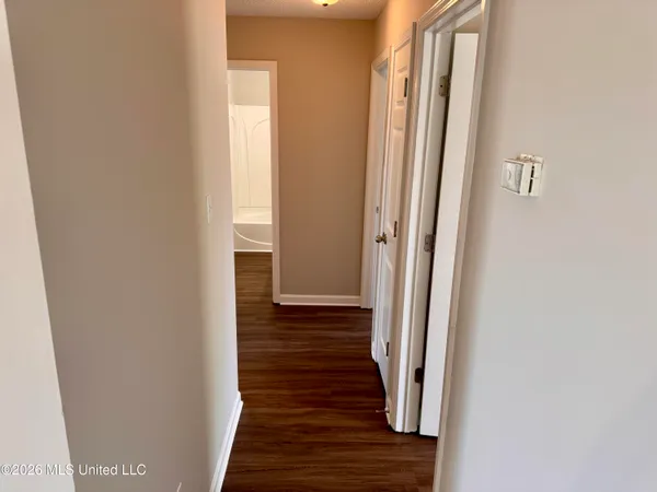 $1,595 | 1696 Cherry Creek Drive, Southaven, MS 38671