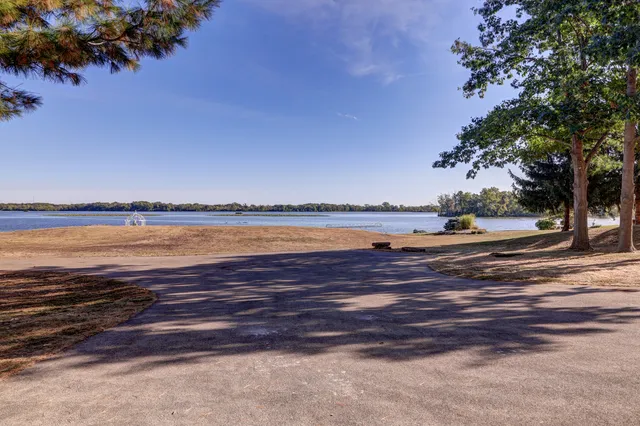 $525,000 | 701 A Hill Drive, Rock Falls, IL 61071