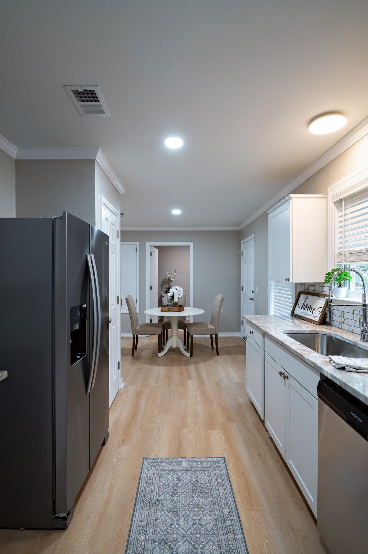 13474 Rooster Lane Foley, AL 36535 - Photo 6 of 39 Kitchen