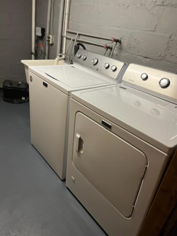3887 Delco Road Brentwood, PA 15227 - Photo 11 of 14 a utility room with dryer and washer