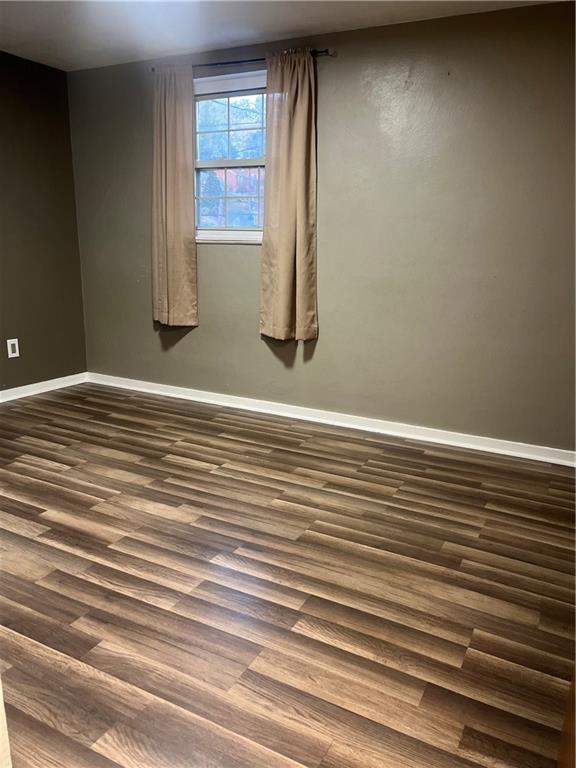 3887 Delco Road Brentwood, PA 15227 - Photo 9 of 14 en empty room with window