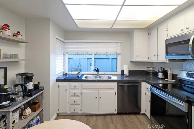 $650,000 | 1318 Victoria Drive, Unit B, Fullerton, CA 92831