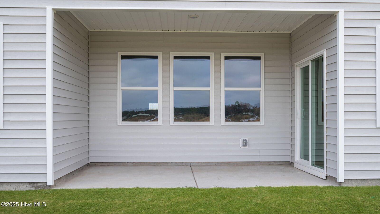 1059 Queensland Lane Ayden, NC 28513 - Photo 30 of 33 7-custom-LHV_4318_1