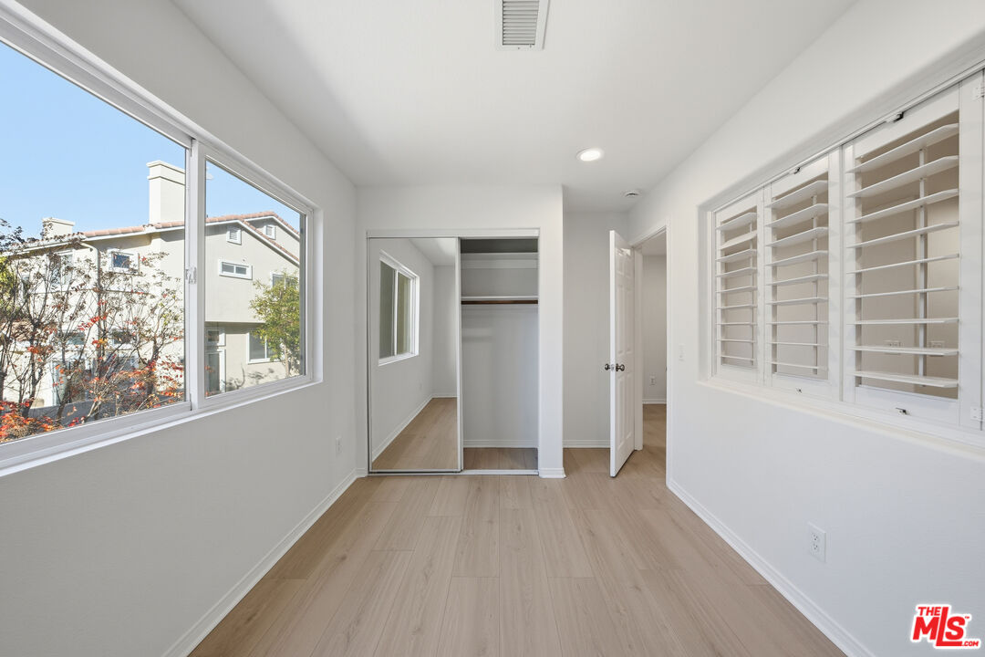 25715 Wagner Way, Unit B Stevenson Ranch, CA 91381 - Photo 19 of 34 Gallery Image 19