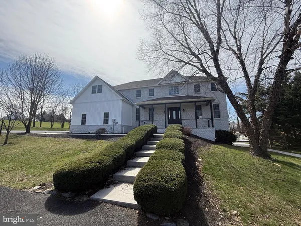 $899,000 | 7 Beverly Court, Carlisle, PA 17015