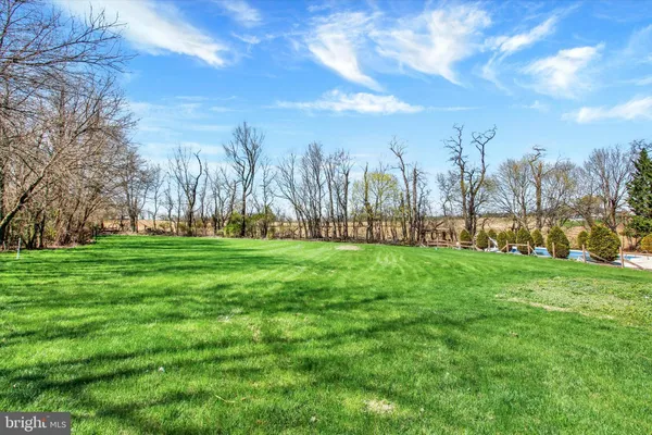 $899,000 | 7 Beverly Court, Carlisle, PA 17015