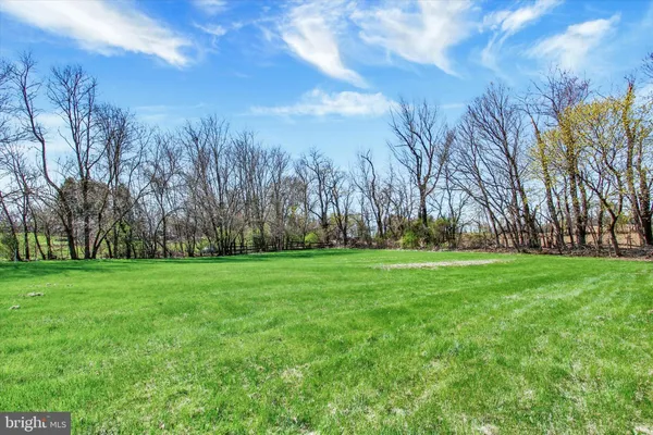 $899,000 | 7 Beverly Court, Carlisle, PA 17015