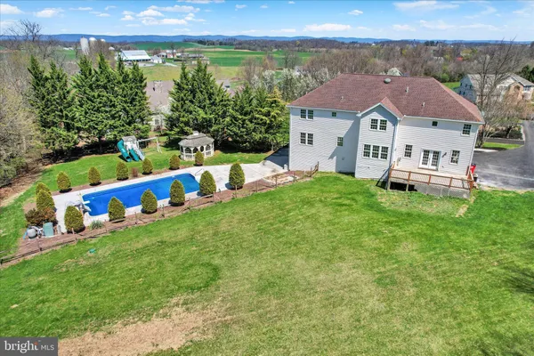 $899,000 | 7 Beverly Court, Carlisle, PA 17015