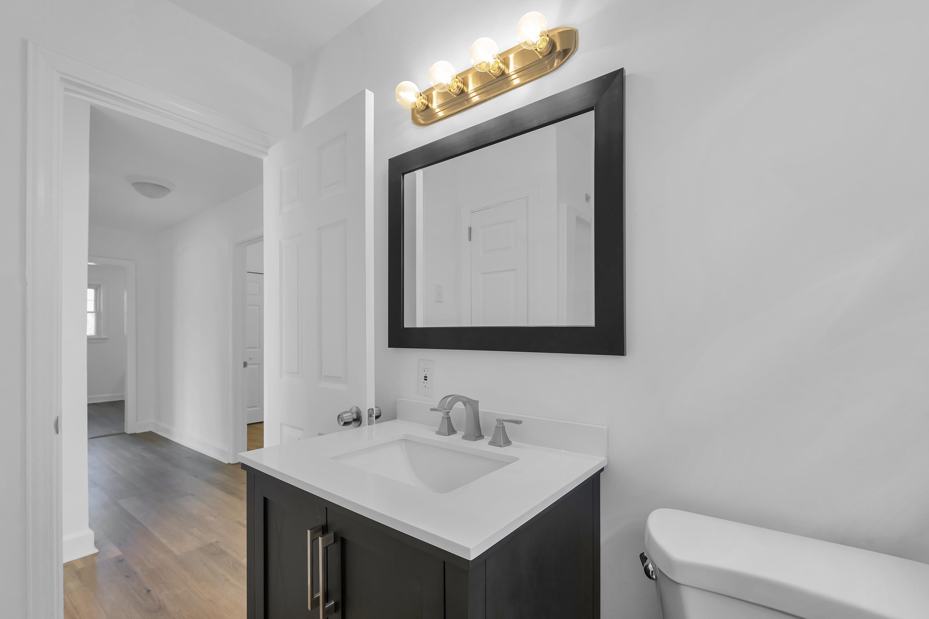 210 Forest Street Greer, SC 29650 - Photo 13 of 24