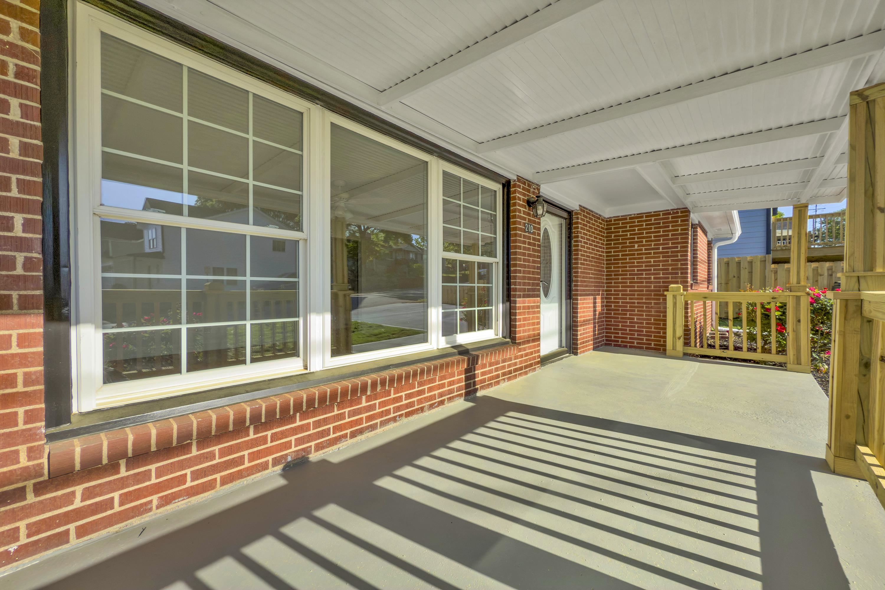 210 Forest Street Greer, SC 29650 - Photo 3 of 24