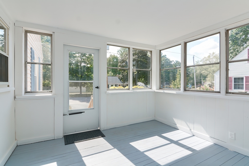 55 Cameron Road Norwood, MA 02062 - Photo 4 of 28 Gallery Image 4