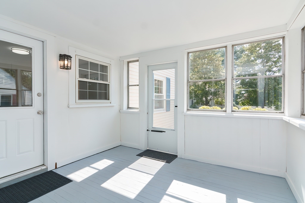 55 Cameron Road Norwood, MA 02062 - Photo 6 of 28 Gallery Image 6