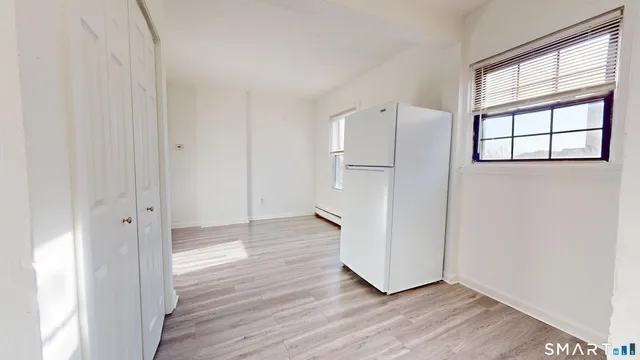 $1,395 | 666 Main Street, Unit C4, Middletown, CT 06457