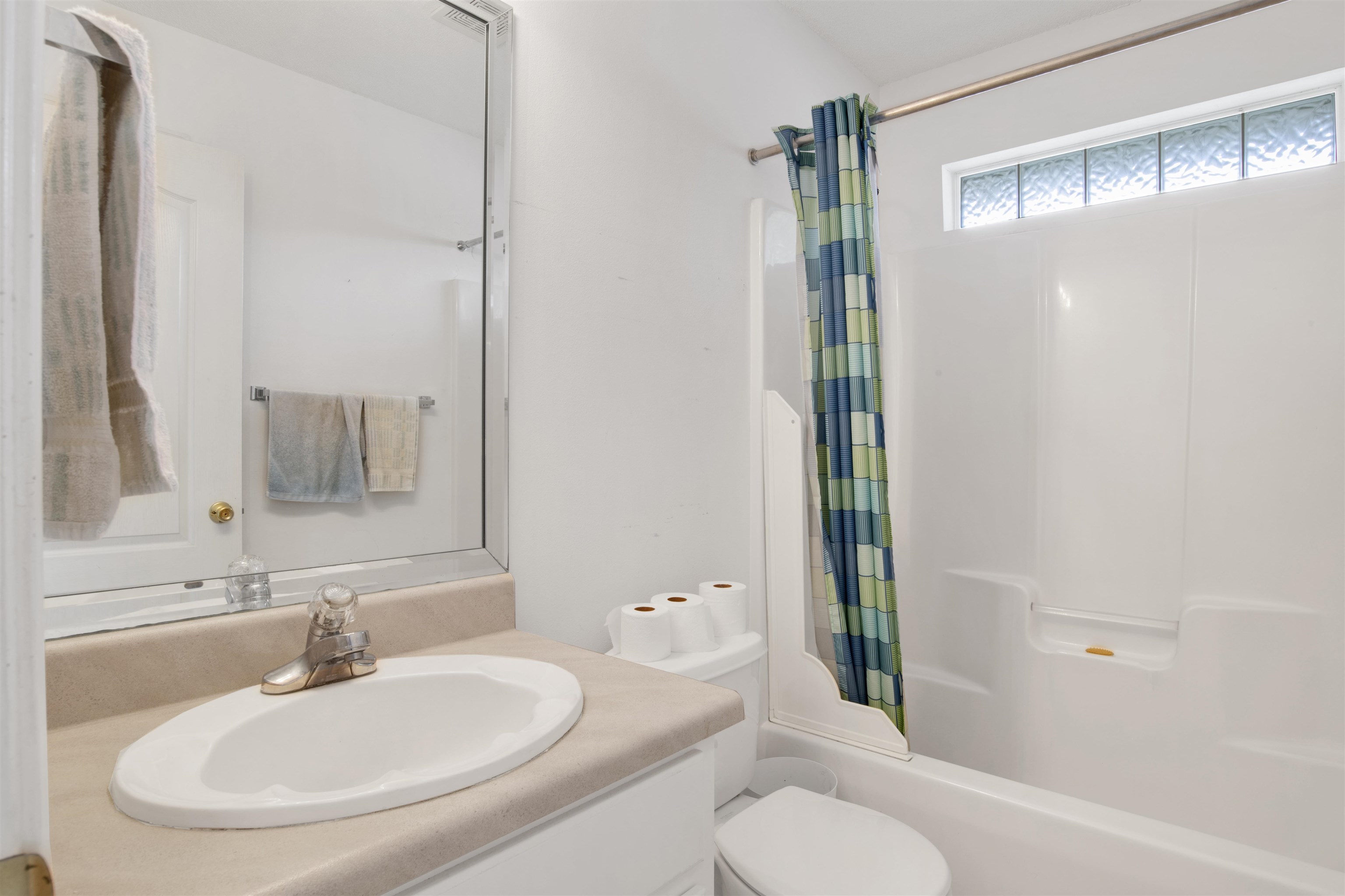 2572 Manuel Drive Lillian, AL 36549 - Photo 23 of 40 Bathroom