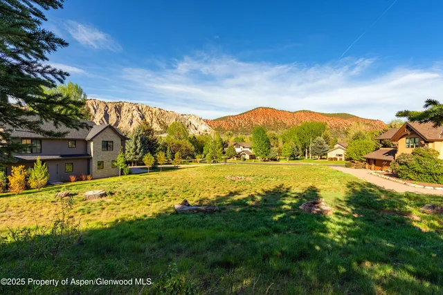 a view of outdoor space with mountain view