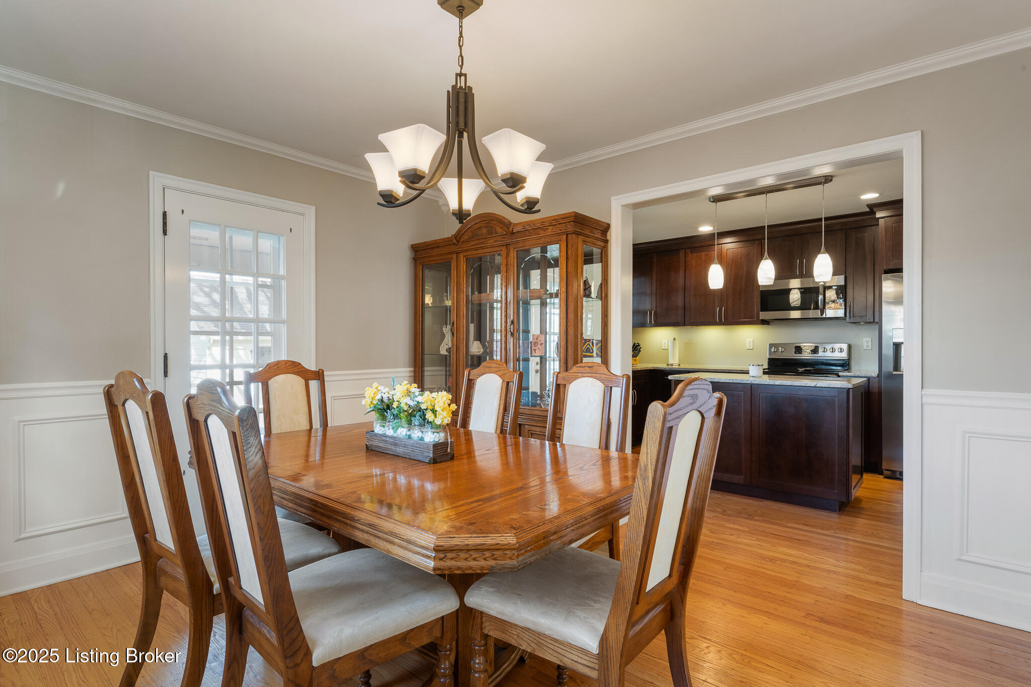 3109 Chickadee Road Louisville, KY 40213 - Photo 8 of 35 Dining Room