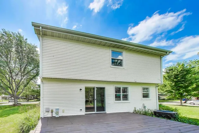 $649,000 | 1329 Neskola Court, Naperville, IL 60564