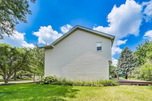 $649,000 | 1329 Neskola Court, Naperville, IL 60564