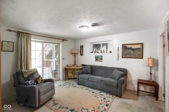 $425,000 | 2124 Fair Oaks Trail, Nashville, IN 47448