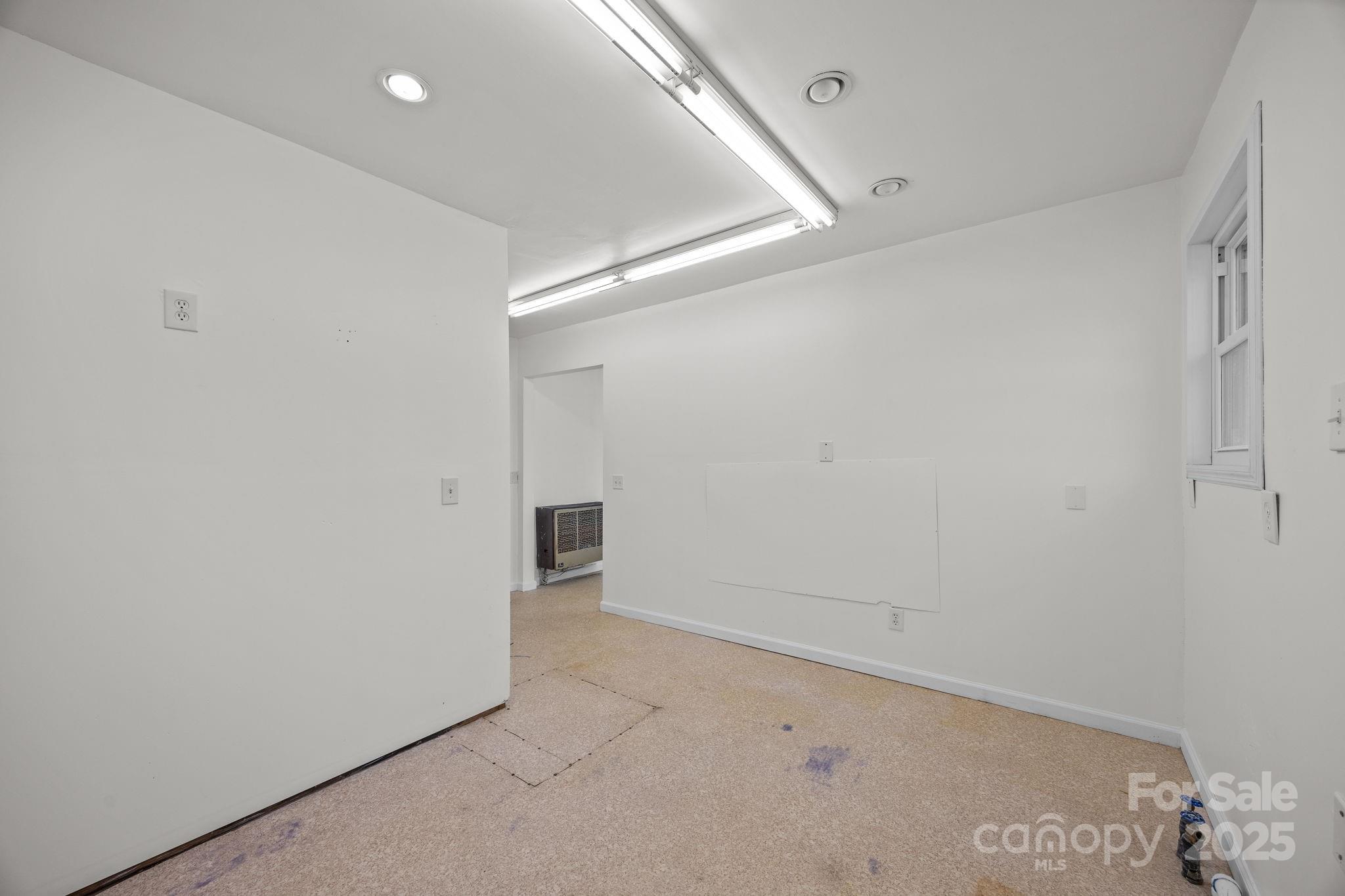 701 Dana Road Hendersonville, NC 28792 - Photo 25 of 27 a view of an empty room