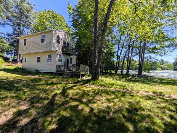 $329,900 | 23 Penn Avenue, Deerfield, NH 03037