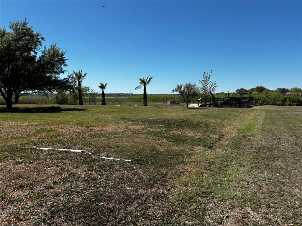 137 Harbor Circle Mathis, TX 78368 - Photo 11 of 16