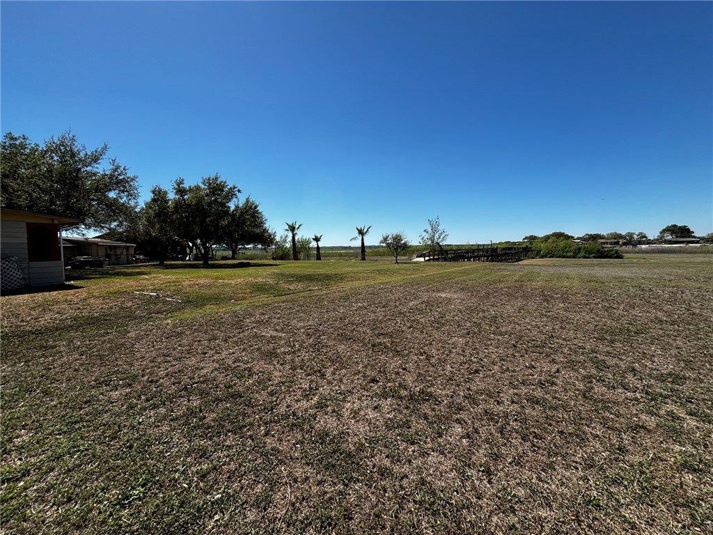 137 Harbor Circle Mathis, TX 78368 - Photo 6 of 16