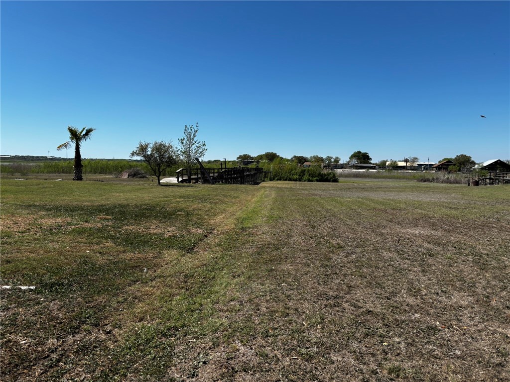 137 Harbor Circle Mathis, TX 78368 - Photo 10 of 16