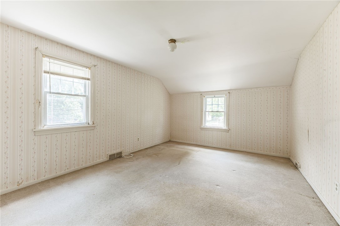 1204 Stone Road Greece, NY 14616 - Photo 16 of 30