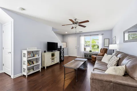 $340,000 | 3928 Hoggett Ford Road, Hermitage, TN 37076
