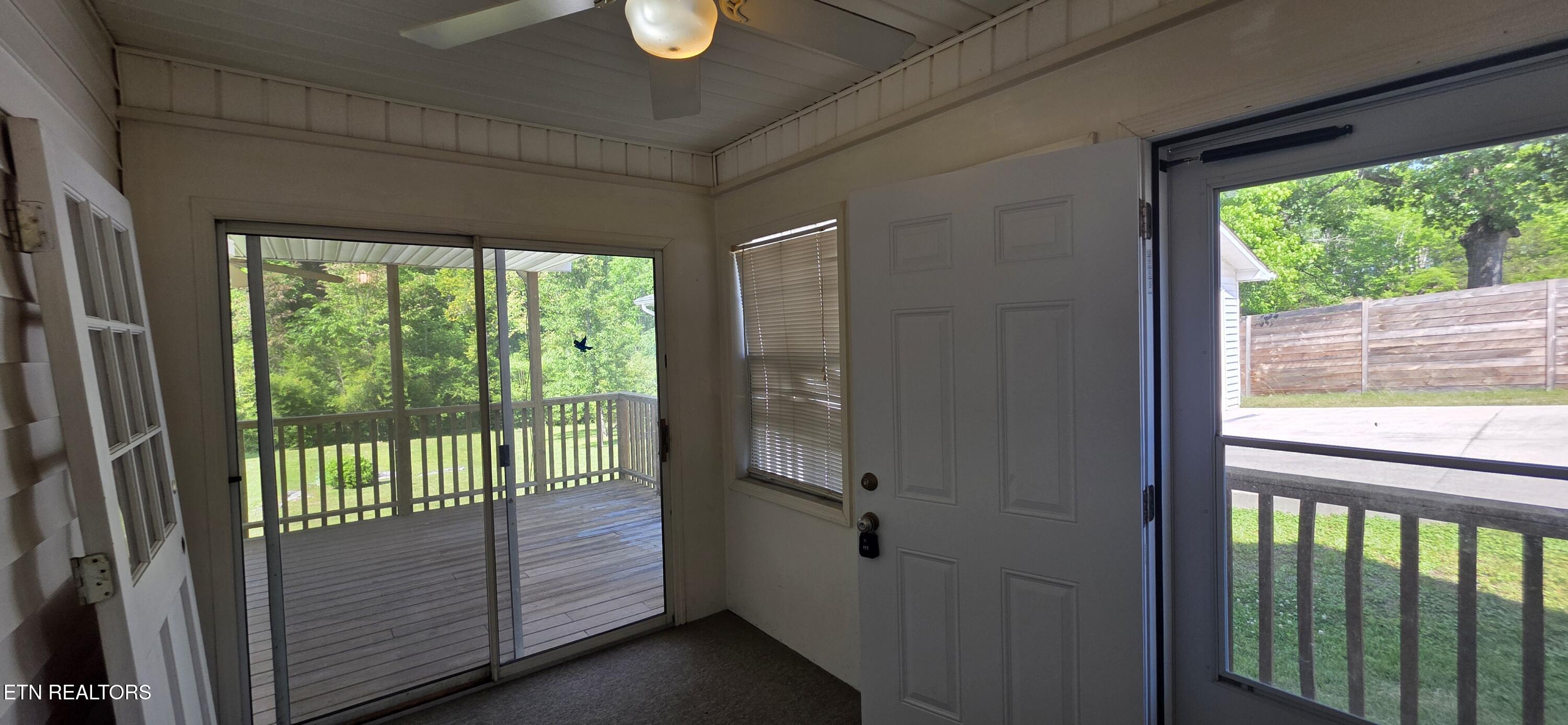 258 East Drive Oak Ridge, TN 37830 - Photo 3 of 42 1000007747