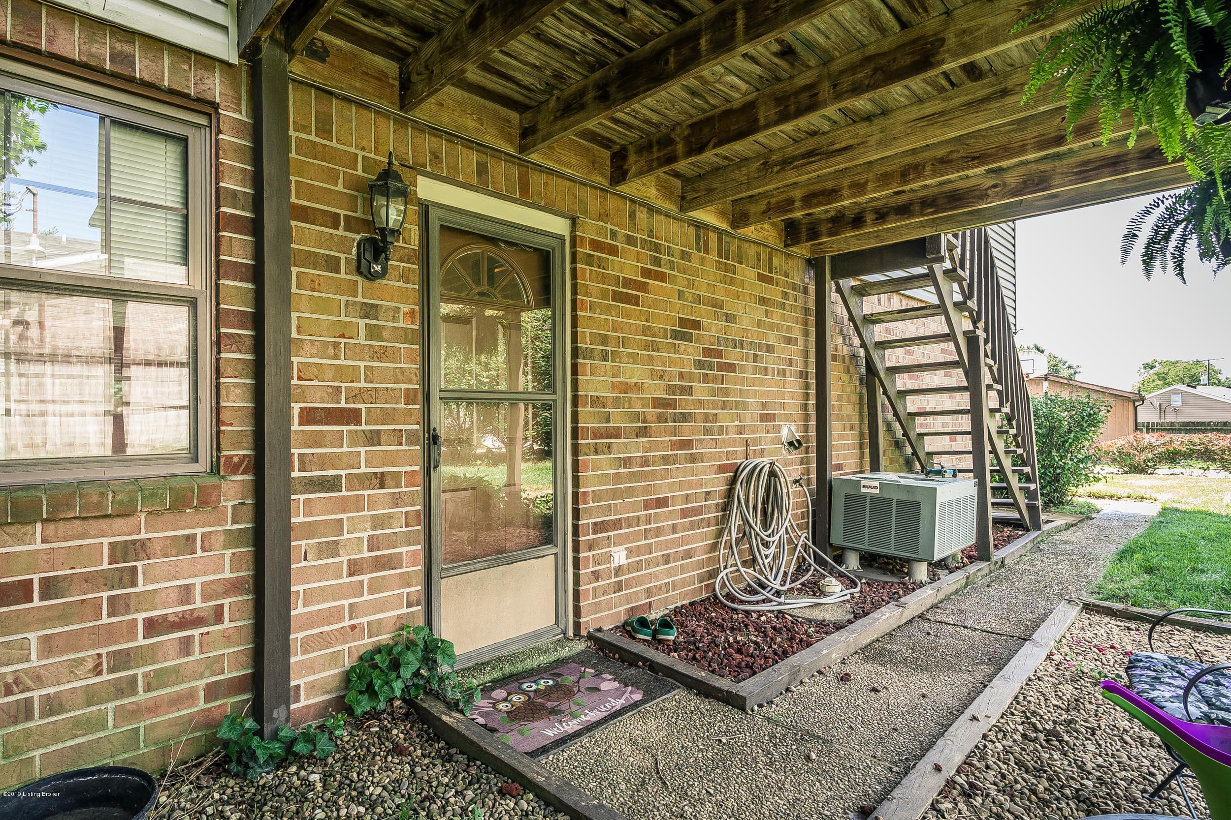 6600 El Rancho Road Louisville, KY 40291 - Photo 34 of 40 6600 El Rancho Rd-08