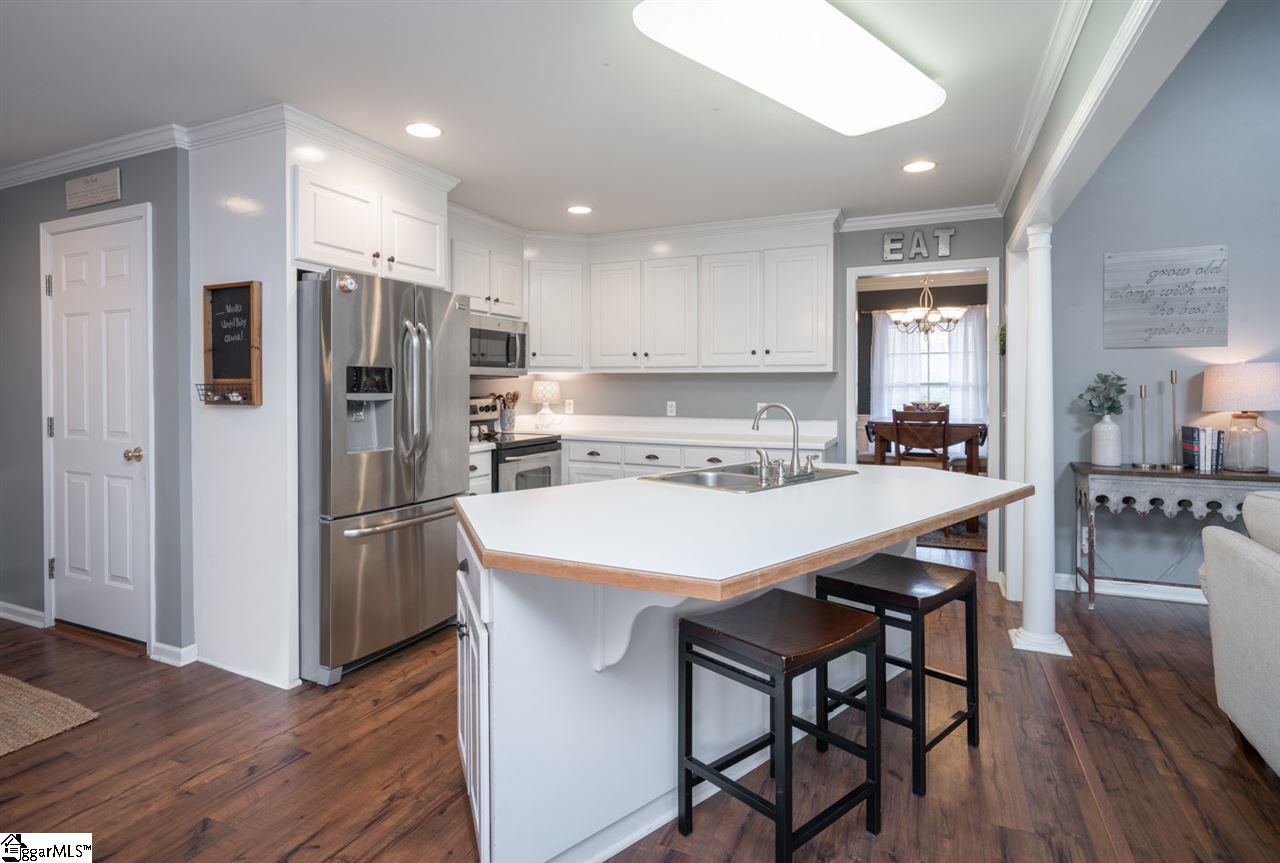 12 Springhouse Way Greenville, SC 29607 - Photo 15 of 31