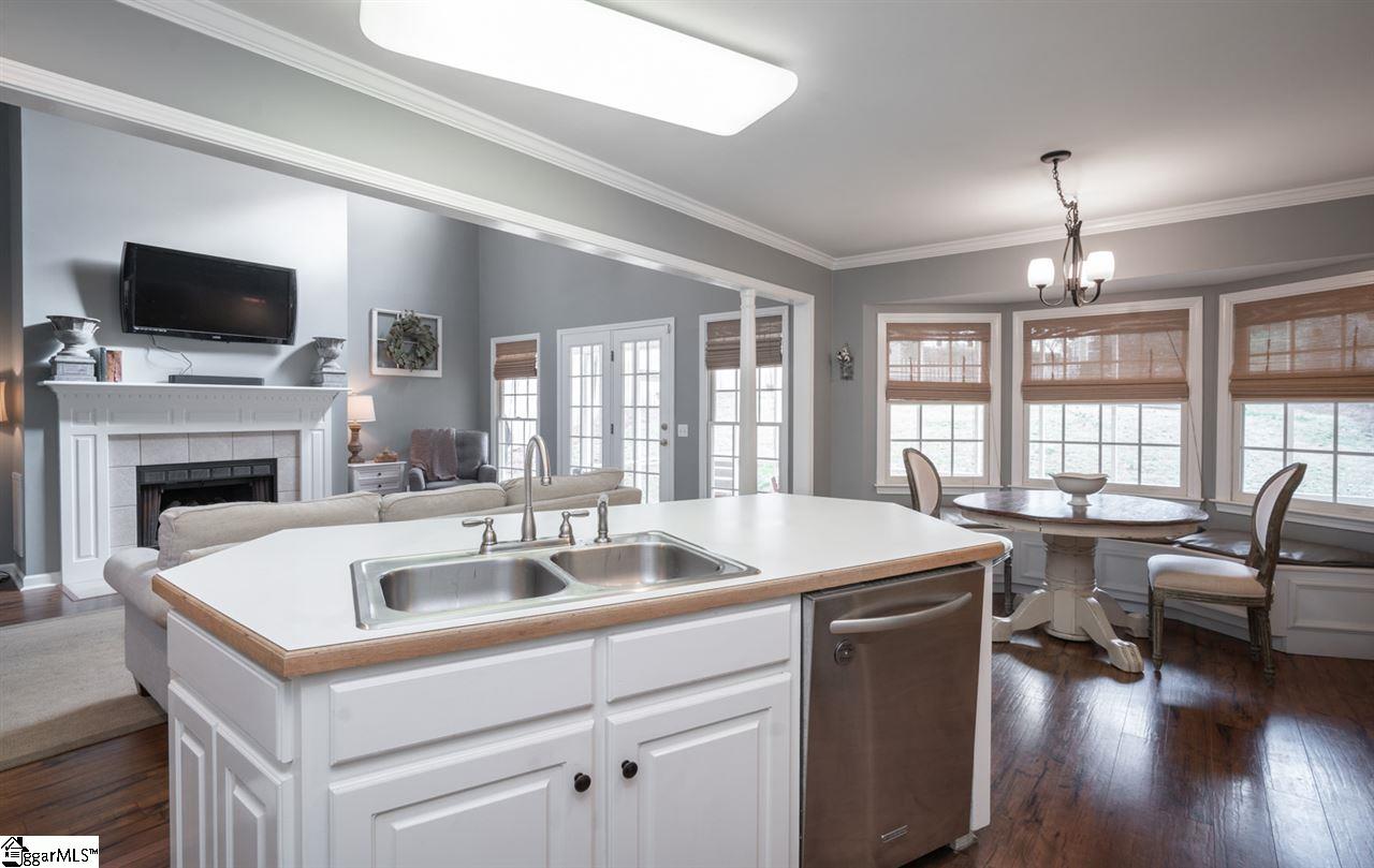 12 Springhouse Way Greenville, SC 29607 - Photo 16 of 31